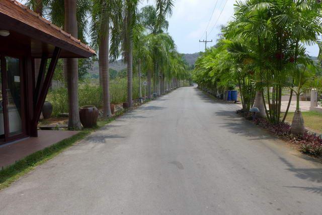 Land for sale Bangsaray Land for sale Bangsaray