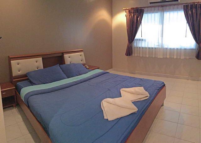 Guest House For Sale Naklua showing a room Guest House For Sale Naklua showing a room