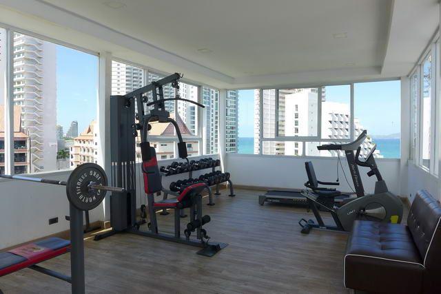 Condominium for sale Wong Amat showing the gymnasium Condominium for sale Wong Amat showing the gymnasium