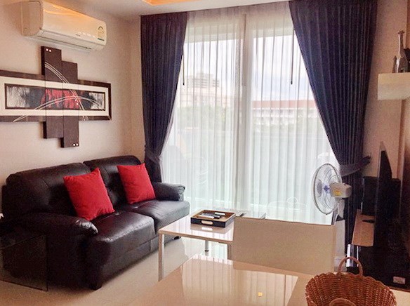 Condominium for rent in Jomtien AMAZON RESIDENCE showing the living area Condominium for rent in Jomtien AMAZON RESIDENCE showing the living area