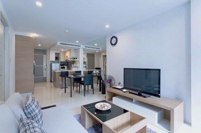 Condominium for rent Pattaya showing the open plan concept Condominium for rent Pattaya showing the open plan concept