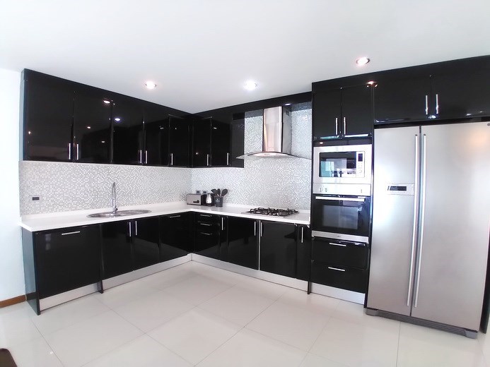 House for rent Jomtien Beach showing the kitchen House for rent Jomtien Beach showing the kitchen