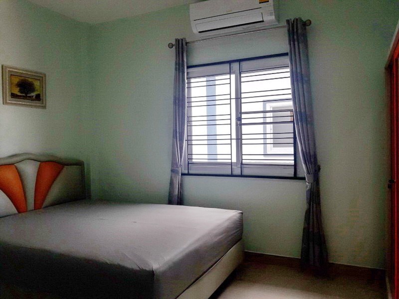 House for Sale East Pattaya showing the second bedroom with wardrobes House for Sale East Pattaya showing the second bedroom with wardrobes
