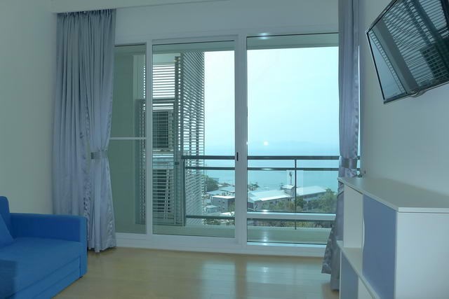 Condominium for rent Jomtien showing the living room Condominium for rent Jomtien showing the living room