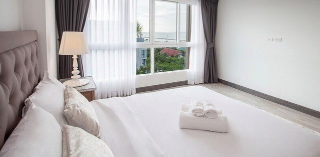 Condominium for Rent Ban Amphur showing the master bedroom with sea view Condominium for Rent Ban Amphur showing the master bedroom with sea view