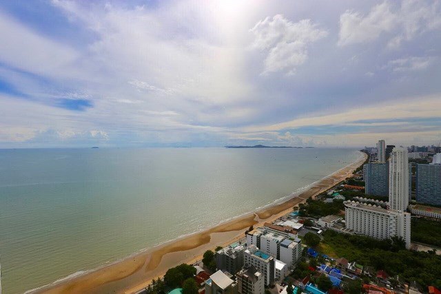Condominium for rent Jomtien Pattaya showing the sea view Condominium for rent Jomtien Pattaya showing the sea view
