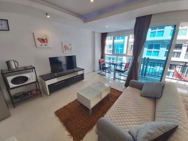 Condominium for rent Pattaya showing the living areas Condominium for rent Pattaya showing the living areas
