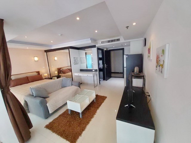 Condominium for rent Pattaya showing the studio suite Condominium for rent Pattaya showing the studio suite