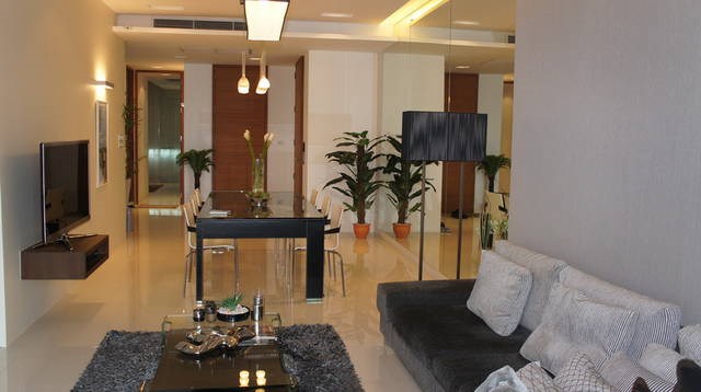Condominium for rent Wong Amat Sanctuary showing the living and dining areas Condominium for rent Wong Amat Sanctuary showing the living and dining areas