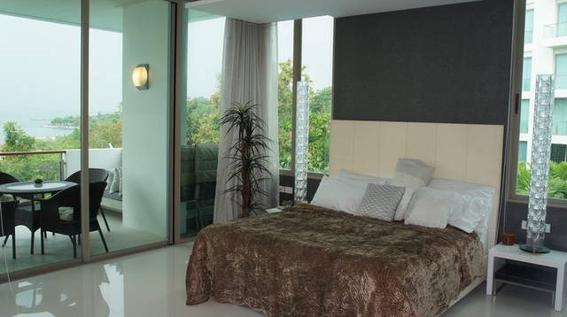 Condominium for rent Wong Amat Sanctuary showing the master bedroom Condominium for rent Wong Amat Sanctuary showing the master bedroom