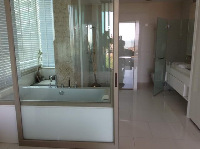Condominium for rent Wong Amat Sanctuary showing the master ensuite bathroom Condominium for rent Wong Amat Sanctuary showing the master ensuite bathroom