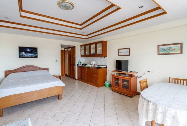 Condominium for sale The Peak Pattaya showing the studio suite Condominium for sale The Peak Pattaya showing the studio suite