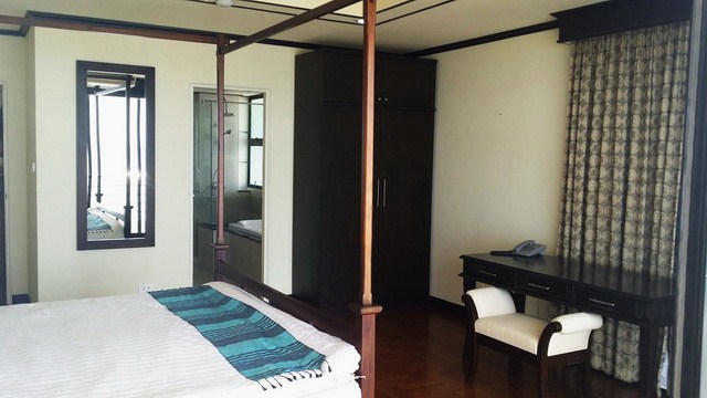 Condominium for rent Pattaya Royal Cliff showing the master bedroom suite Condominium for rent Pattaya Royal Cliff showing the master bedroom suite