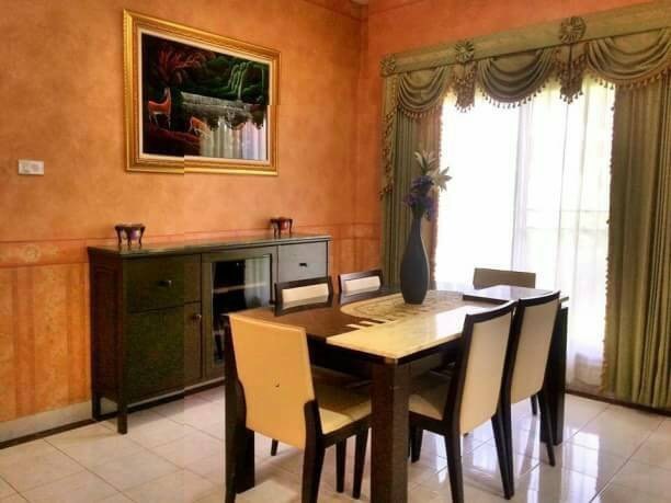 House for rent East Pattaya showing the dining area House for rent East Pattaya showing the dining area