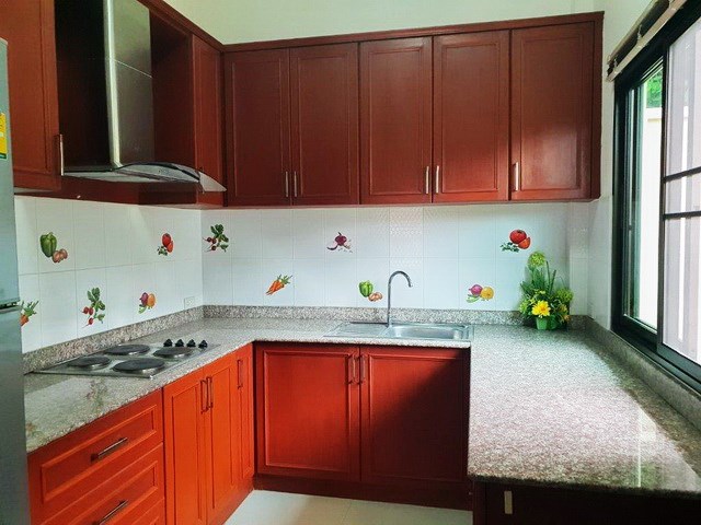 House For sale East Pattaya showing the kitchen House For sale East Pattaya showing the kitchen