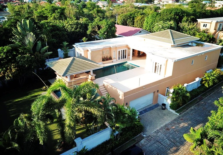 House for sale Pattaya SIAM ROYAL VIEW showing the house House for sale Pattaya SIAM ROYAL VIEW showing the house